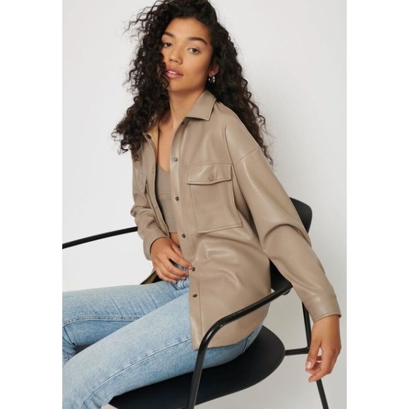 Dynamite Womens Faux Leather Shacket Small Beige Taupe Oversized Collared Jacket - Picture 1 of 7
